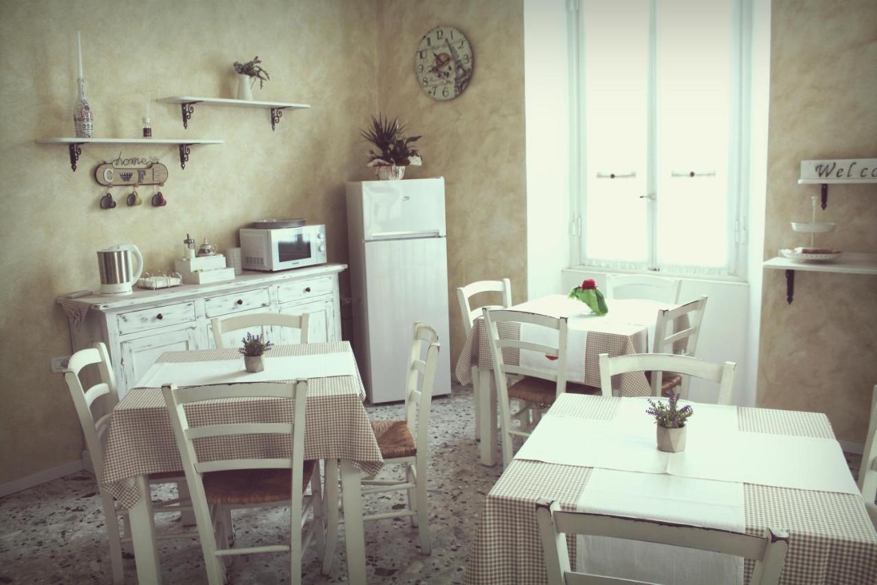 B&B Red House Garlate Dış mekan fotoğraf