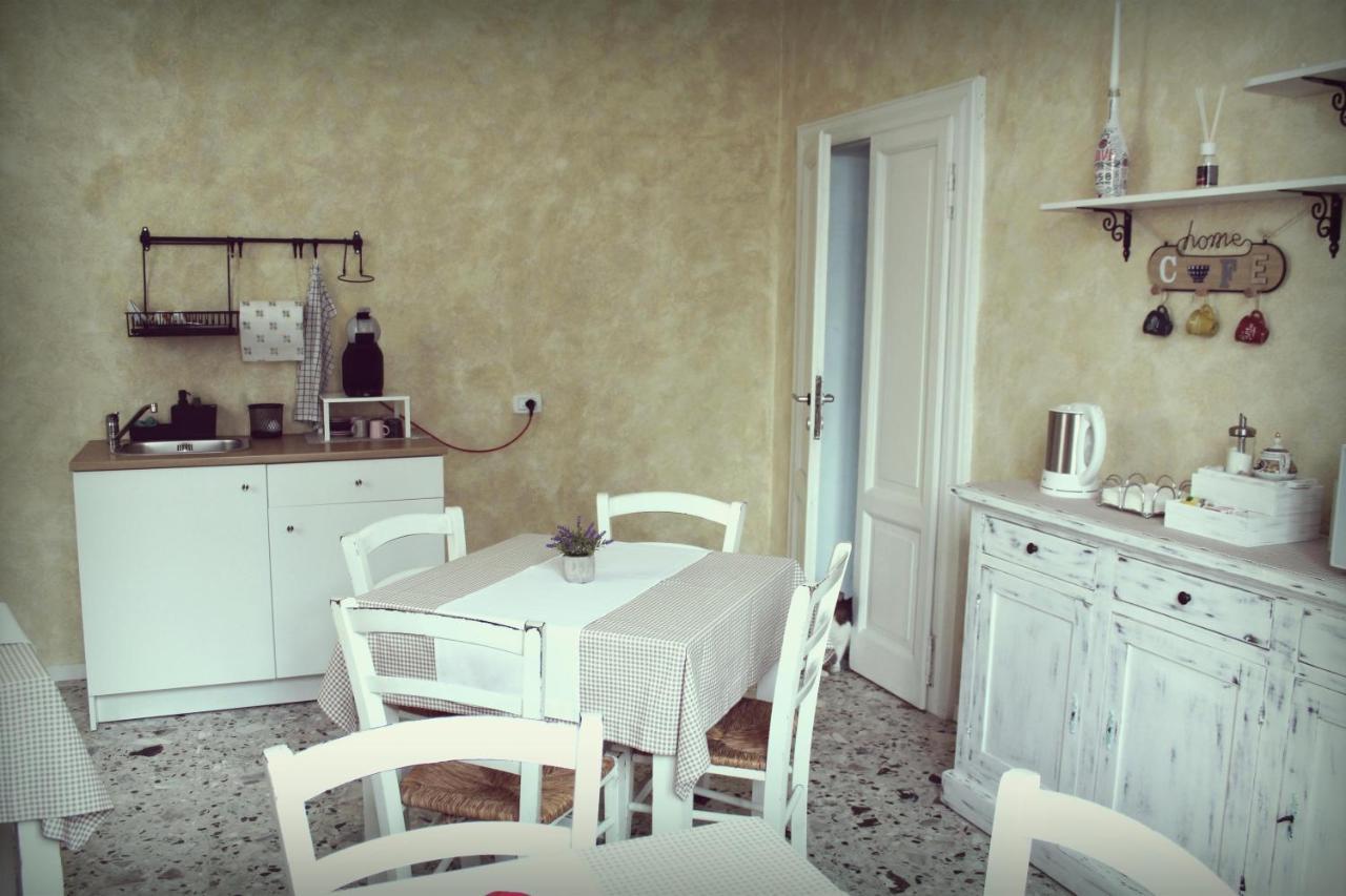 B&B Red House Garlate Dış mekan fotoğraf