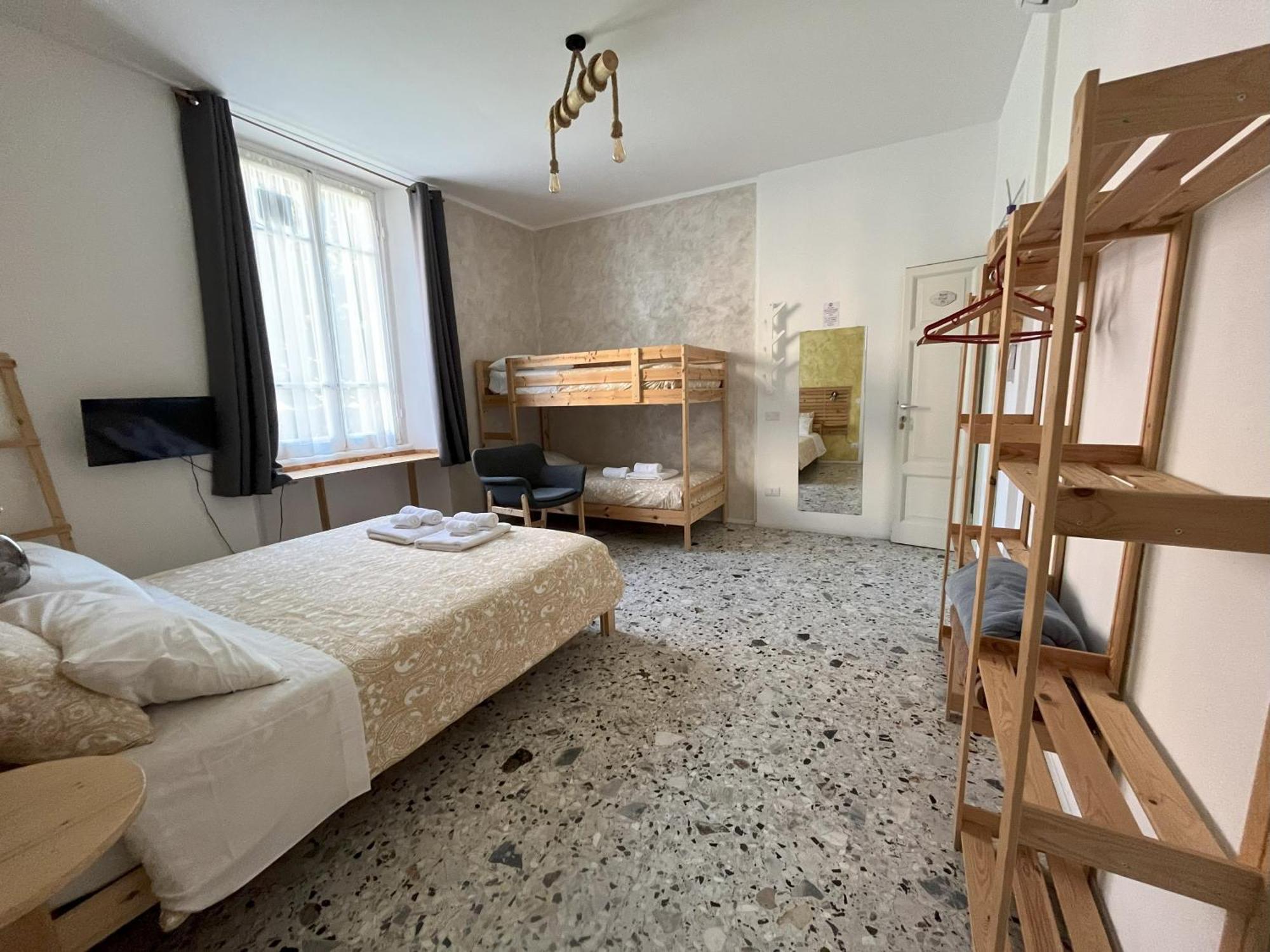 B&B Red House Garlate Dış mekan fotoğraf